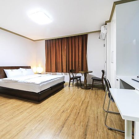 Crystal Residence Hotel Daejeon Esterno foto